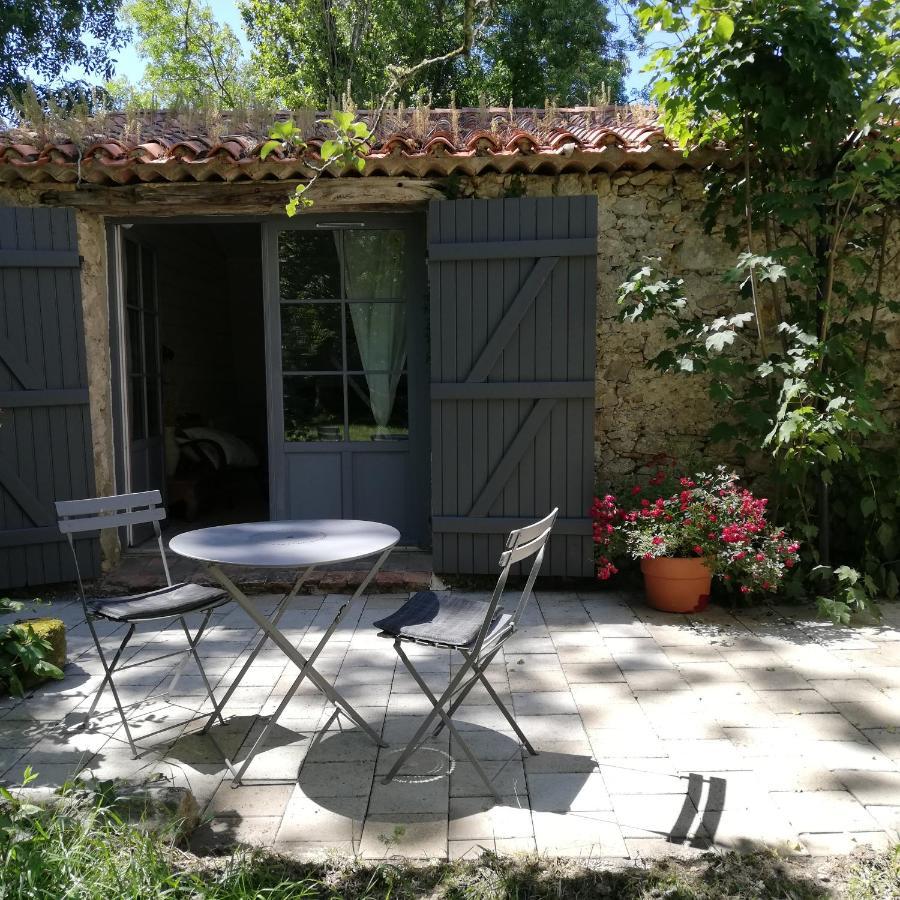 Bed and Breakfast Au Logis De La Mongie Soullans Екстер'єр фото