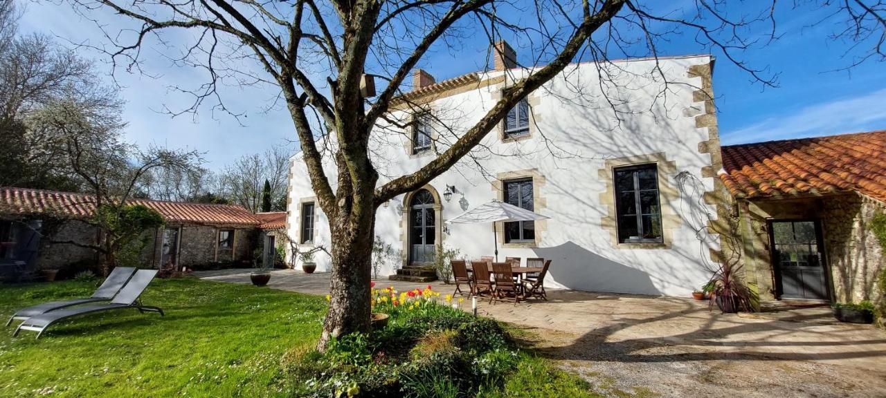 Bed and Breakfast Au Logis De La Mongie Soullans Екстер'єр фото